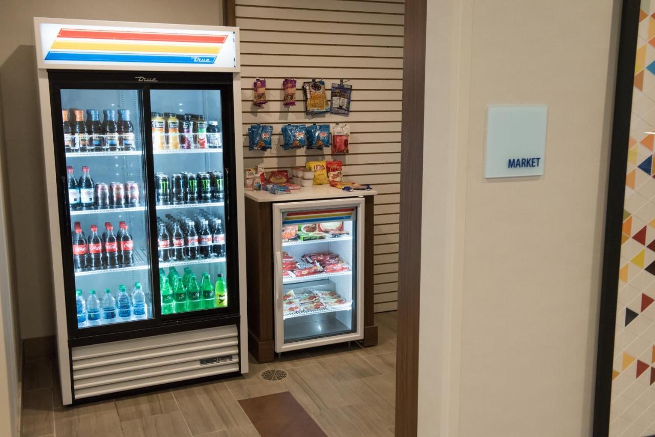 Holiday Inn Express & Suites - Warsaw - E Center By Ihg Luaran gambar