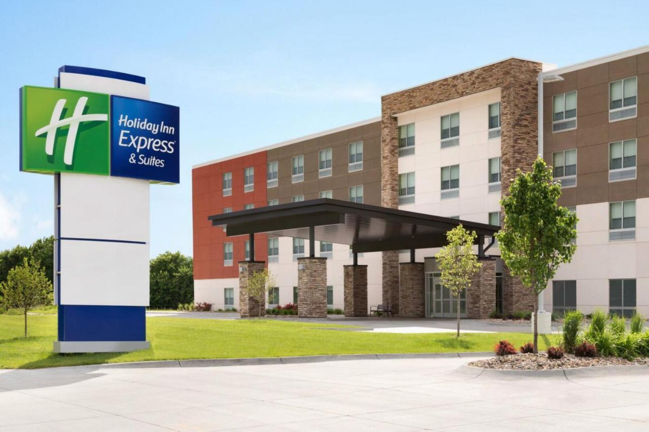 Holiday Inn Express & Suites - Warsaw - E Center By Ihg Luaran gambar